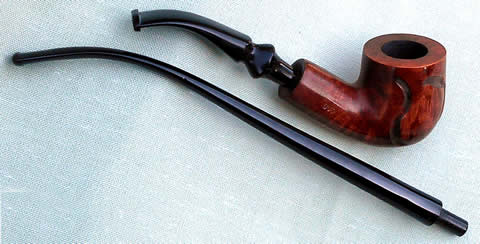 Marca Duo with 2 mouthpieces – a long churchwarden mouthpiece, and a shorter standard mouthpiece.