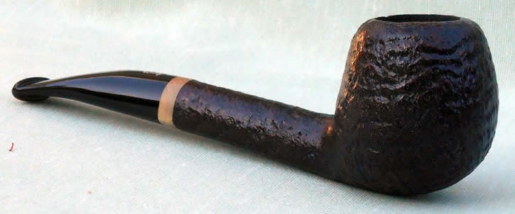 Savinelli’s “Briar Line” a new series of superior quality briar ‘free hand’ pipes