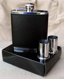 Hip Flask ~ 6oz/180ml ~ Leather-covered Stainless Steel ~ 2 cups inserted in flask casing (top and bottom) ~ Boxed
